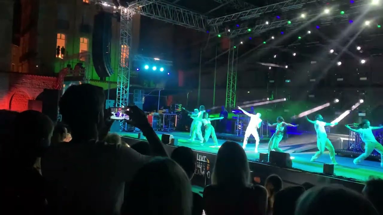 M Pokora épicentre tour Perpignan de retour + Dangerous (live au campo)