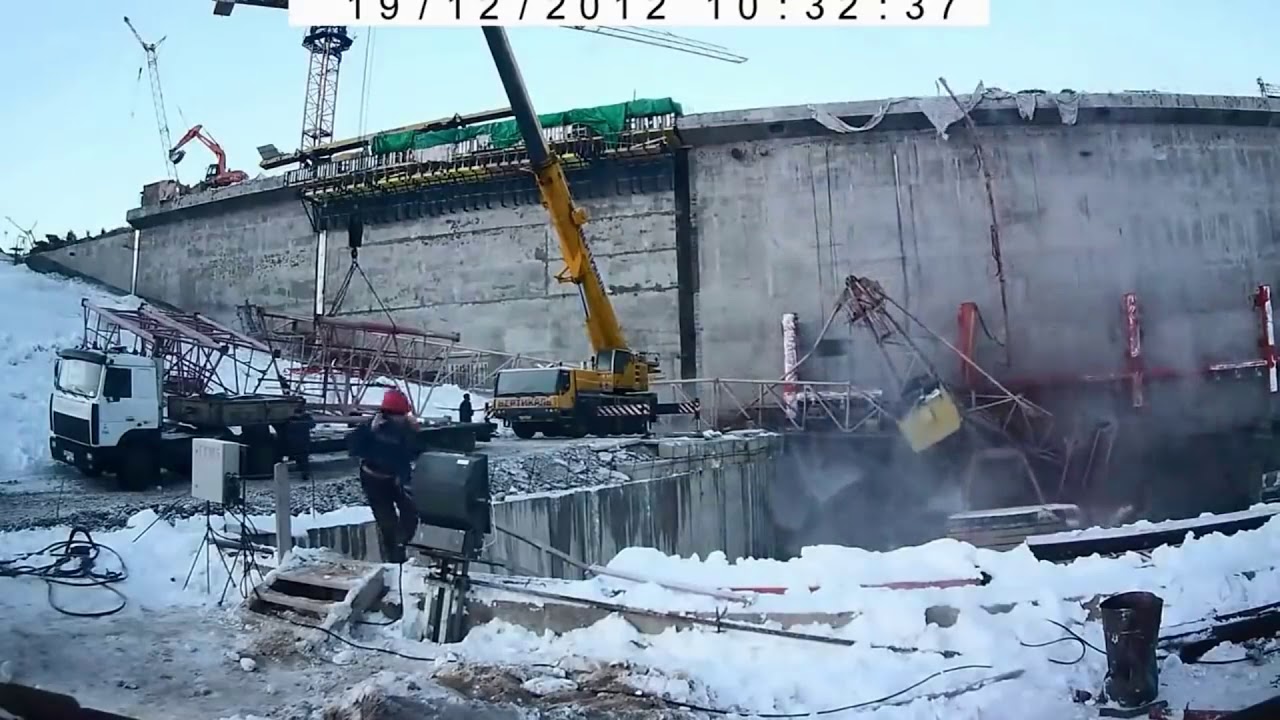 Падение башенных кранов - подборка от МГК 