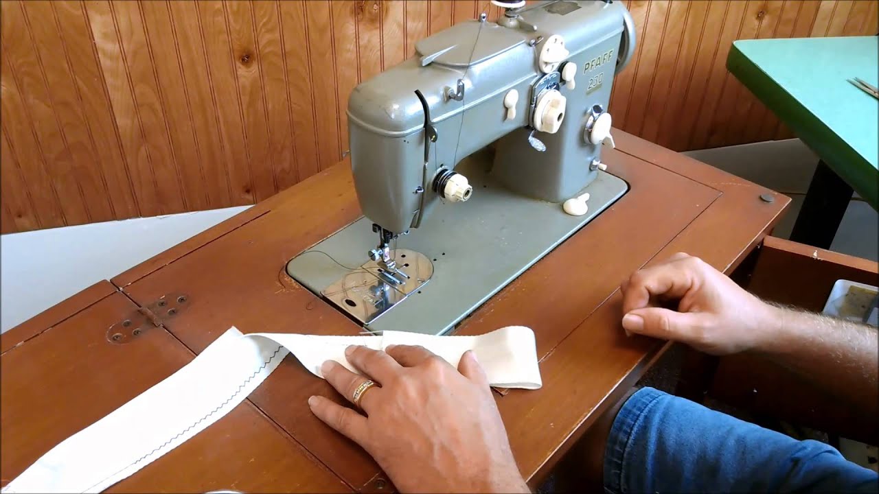 Pfaff 230 Sewing Machine and Cabinet