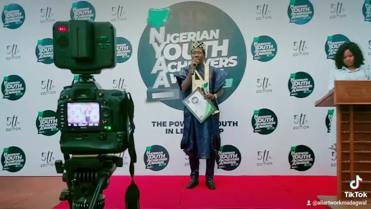 Ali Artwork AS BEST DIGITAL COMEDIAN OF THE YEAR 2022 @Lagos Nigeria 🙏