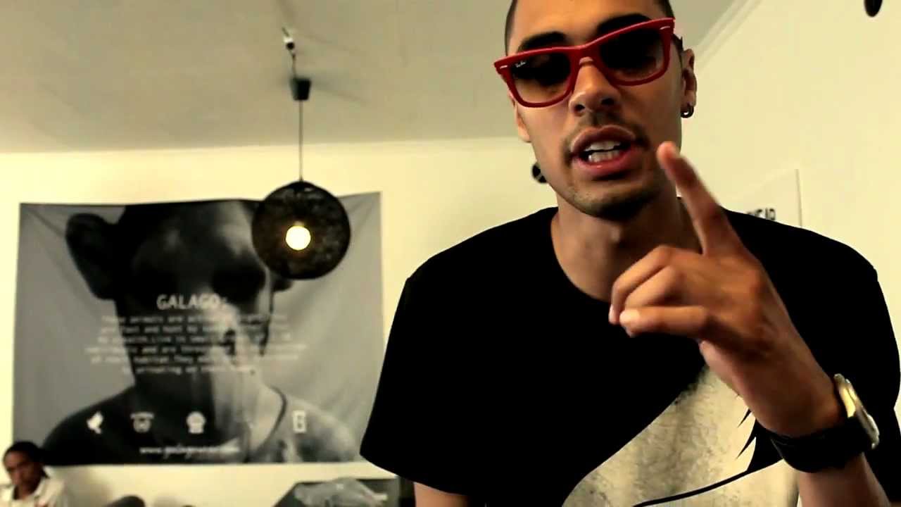 Malcolm B - Snackarom? (Fredagsfreestyle)