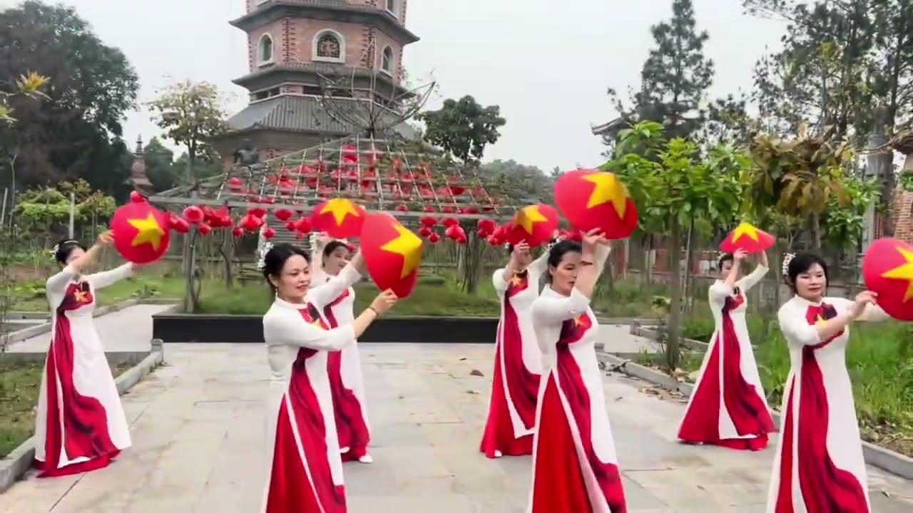 Khối phụ nữ khu 4 Đông - Văn Nghệ 8/3 
