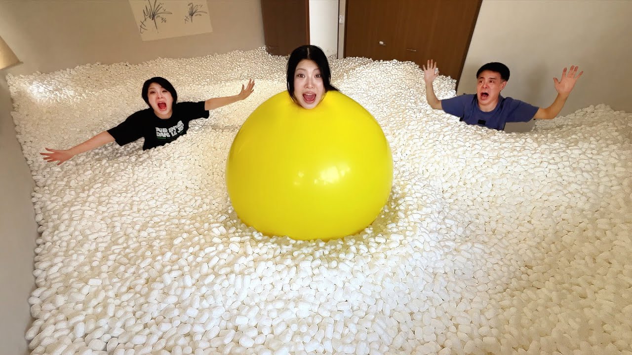 妹が家中を謎のふわふわ500万粒で埋め尽くした。巨大風船に閉じ込める…家族の部屋消滅