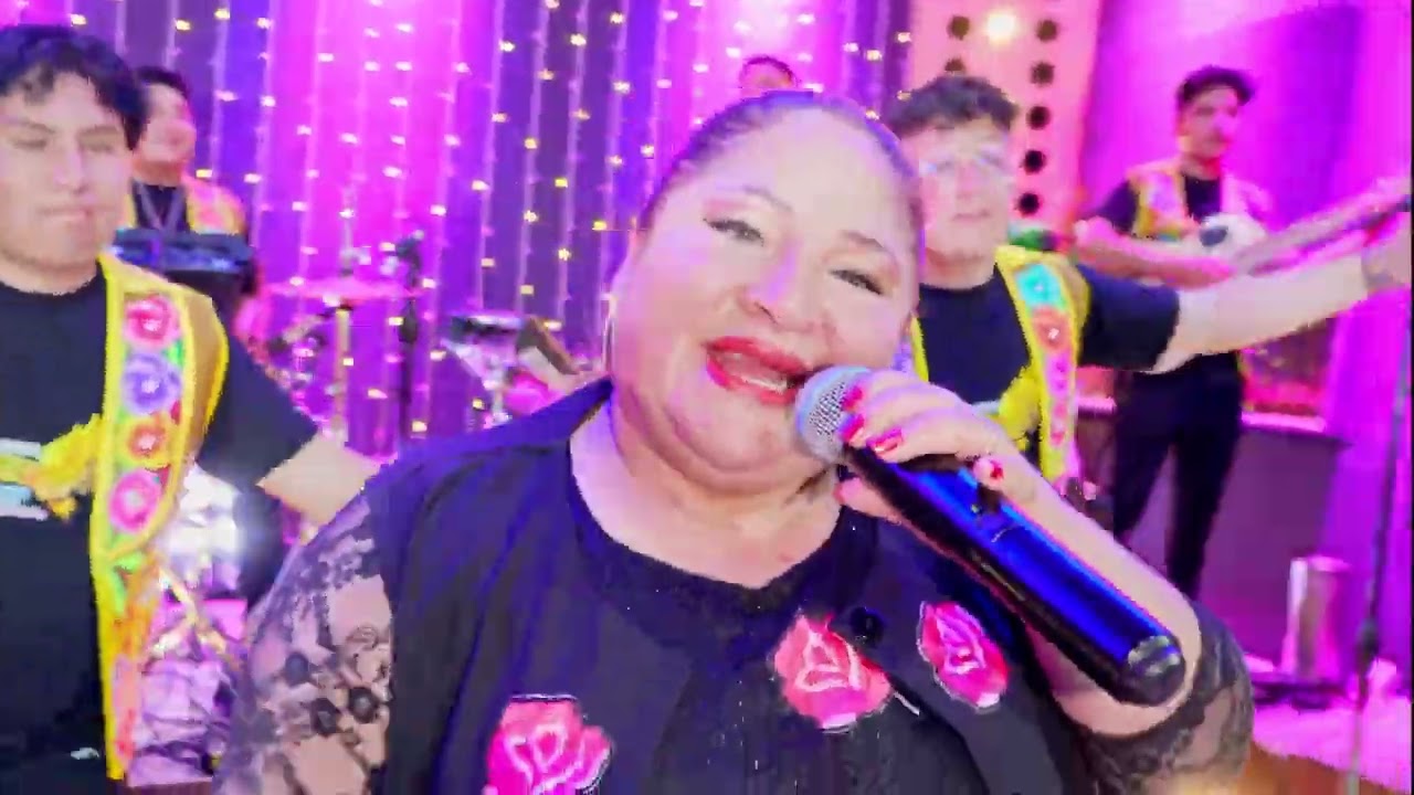 MIX HUAYLASH - TORMENTA SHOW Y CHARITO ORDAYA