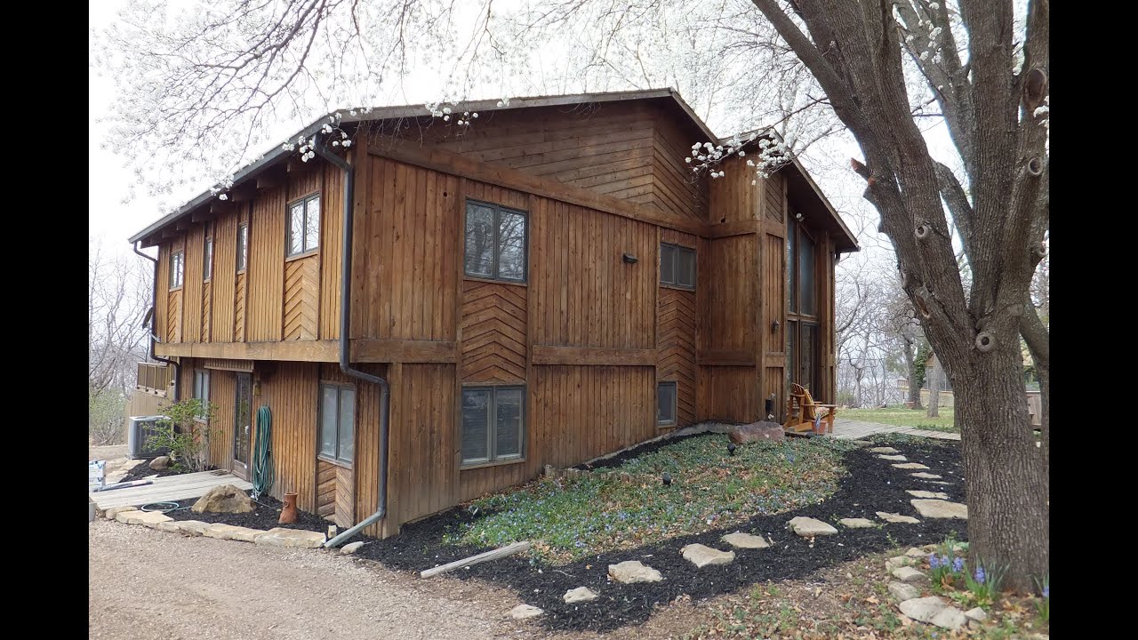 LOVE TOPEKA HOMES-9484 E Lakeshore Dr. Ozawkie, KS