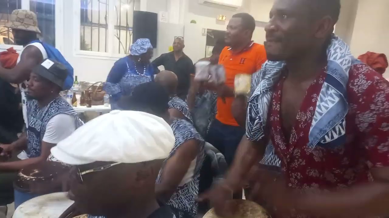 Les  bantou du benskin de Paris avec le demon farasco
