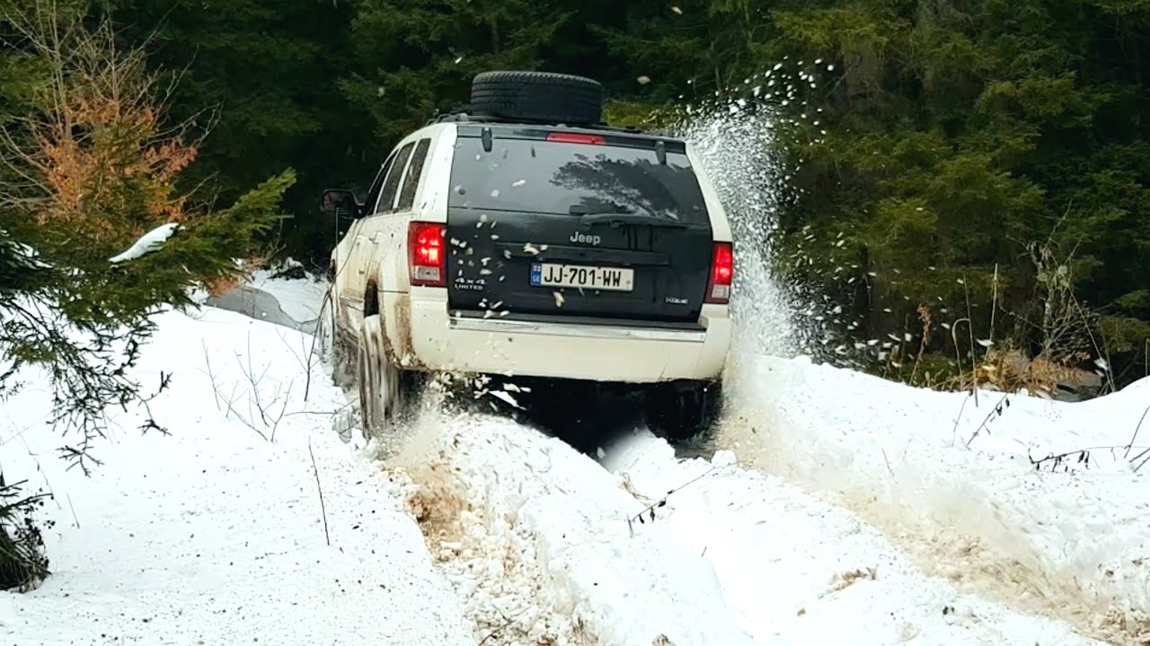 2008 Jeep Grand Cherokee wk 5.7Hemi in heavy snow and muddy off road / Bakuriani off road