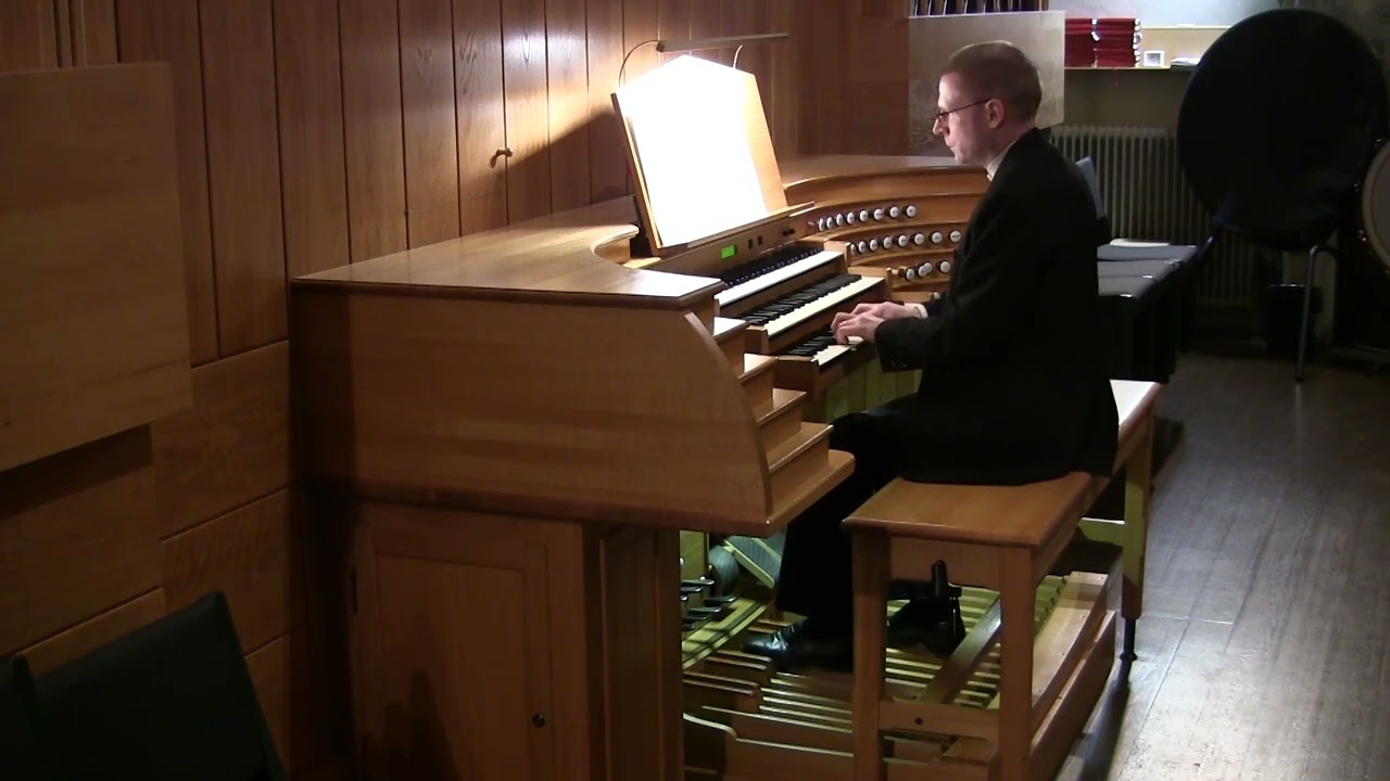 Geoffrey Nobes - Sortie