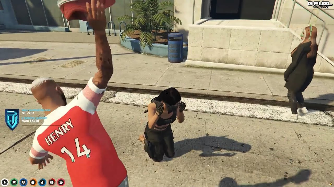 Randy and Ray Mond get into Fight over Ray Stealing his Items | GTA RP NoPixel 3.0