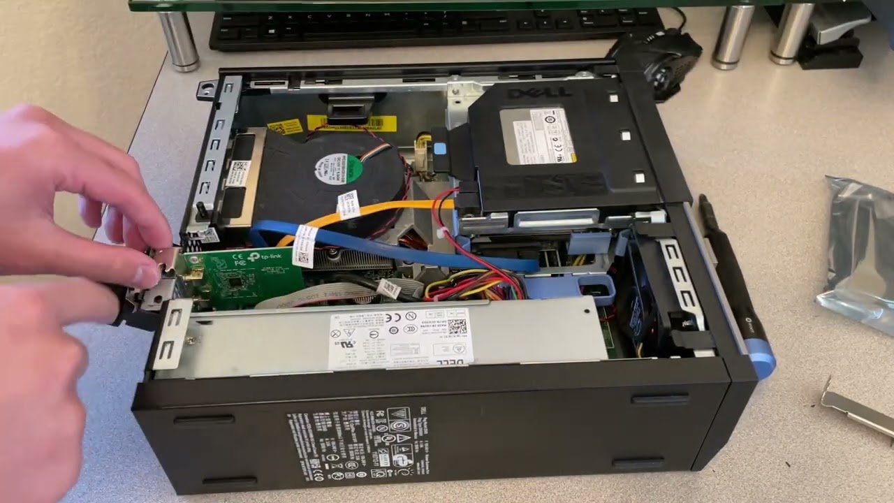 Как установить карту PCIe WiFi в настольный компьютер