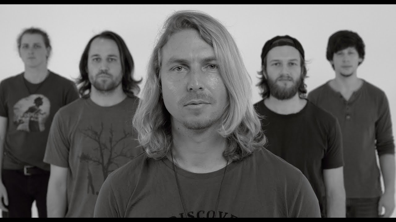 QULT - Traum einer Welt (Official Video)