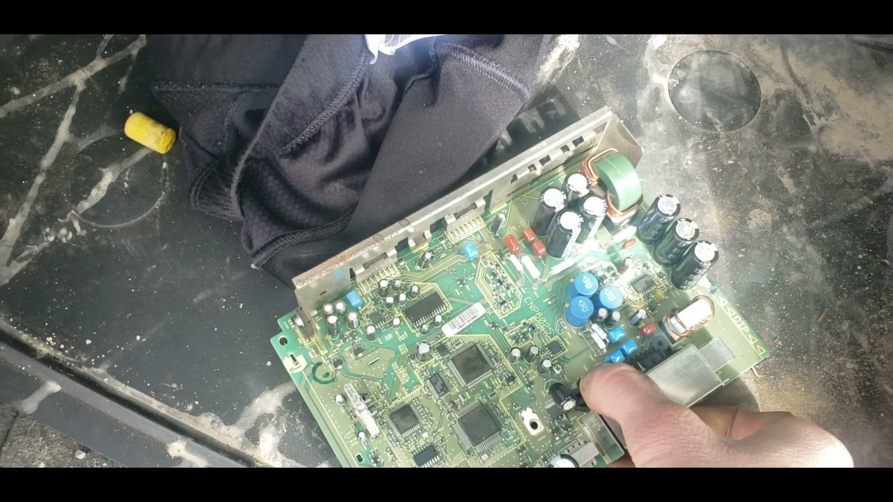 fixing my SAAB 93 radio (O-Bus)