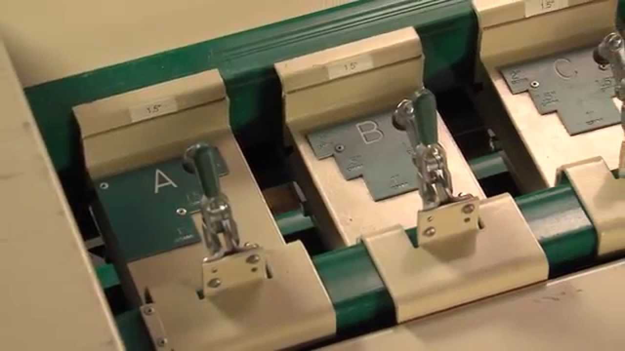 Fiber Glass Duct  - Machine Grooving:  1- Piece Duct (4/22)