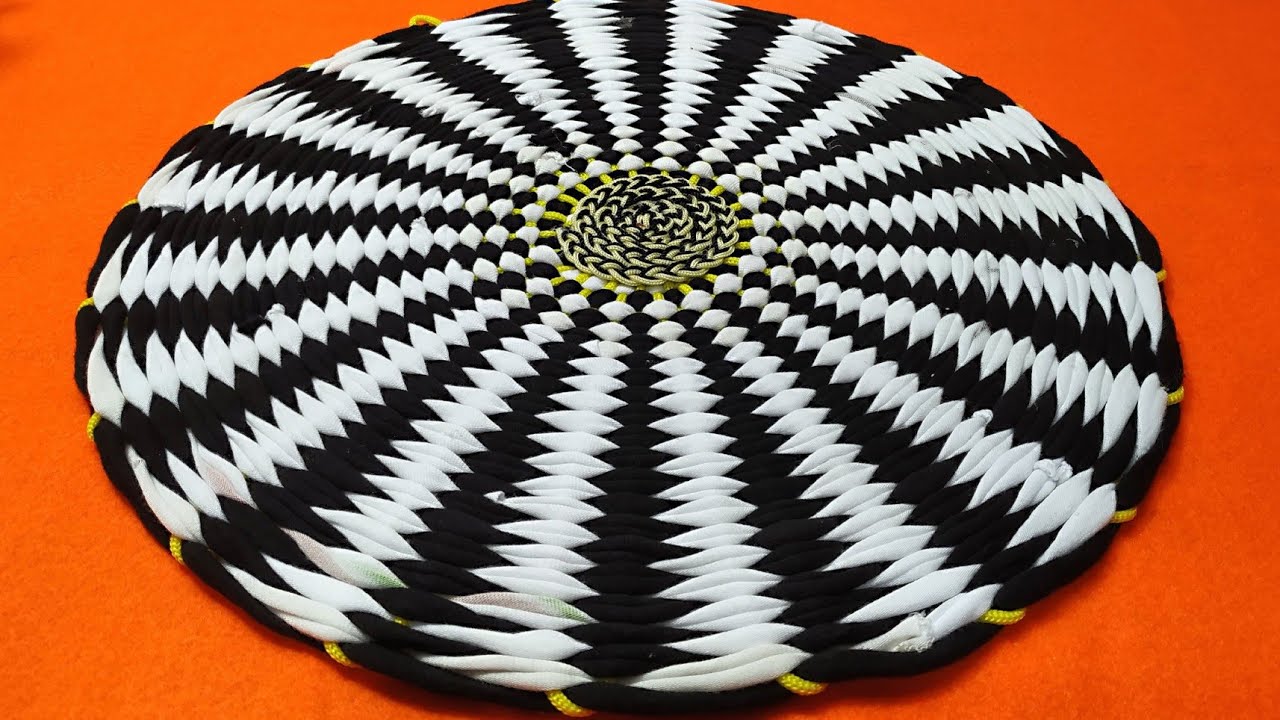 How To Make Door Mat Using T Shirt , Old t shirt doormat , Handy made doormat ❤️ ساخت اسان پای پاک