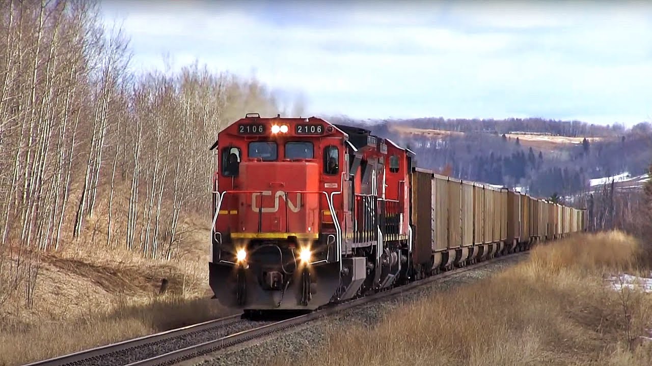 Double Dash 8s!! CN C40-8 & C40-8W Power On Train M311 At Entwistle AB