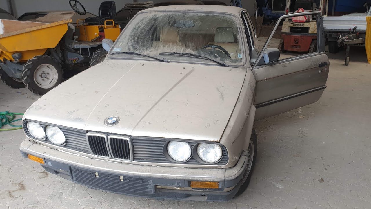 Barn find BMW E30 first wash since 1995