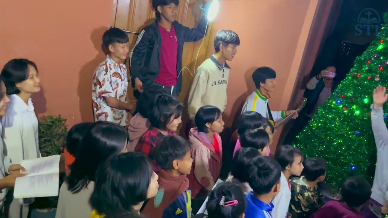CHRISTMAS CAROL SINGING(သတင်းကောင်းပြောချင်တယ်) | NCF