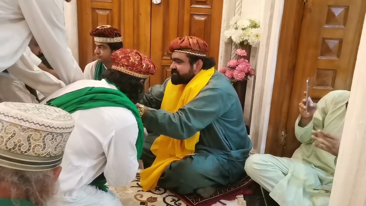 Sahibzada Khwaja Alam Hazrat Peer Khwaja Yusuf Yakub Sahib Chishti Sabri Naushahi Qadri(5)