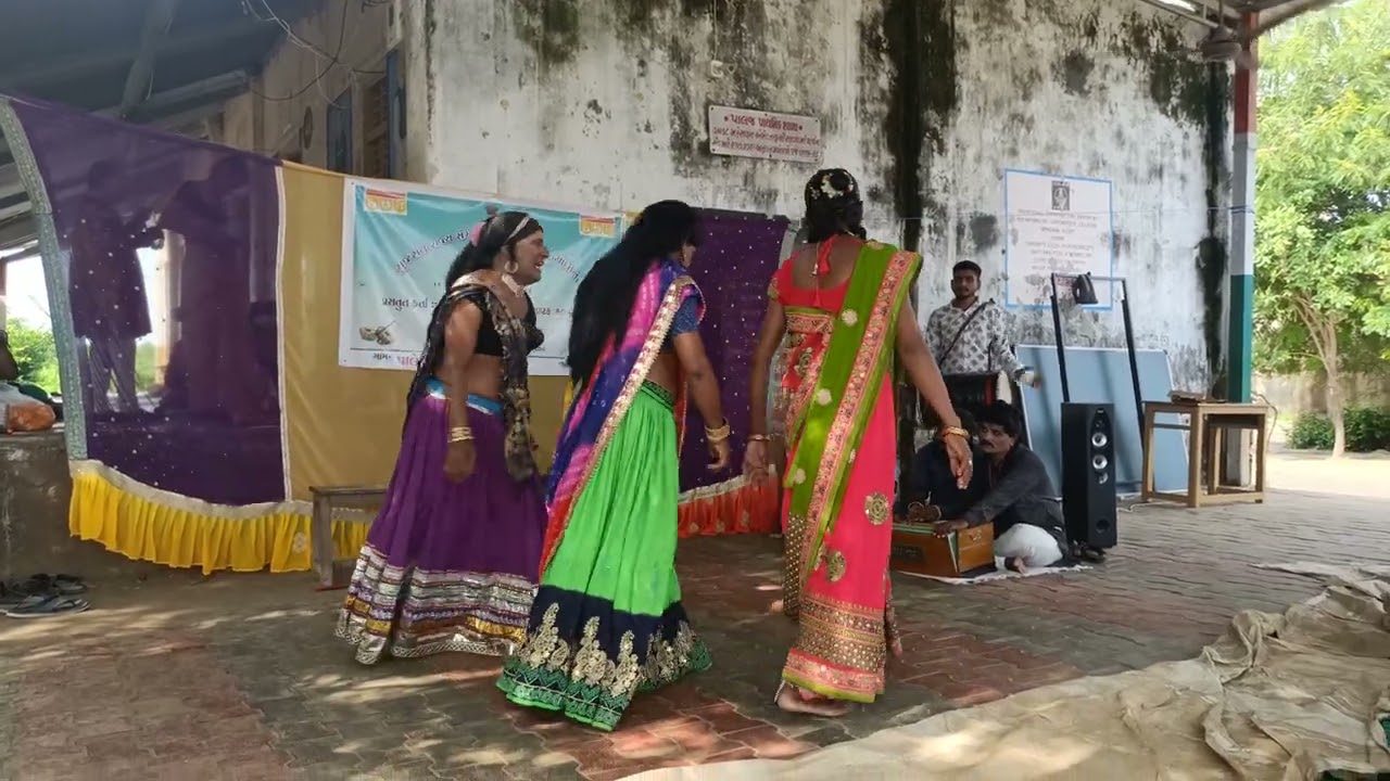 પાલજ ગામે નાટક(1)