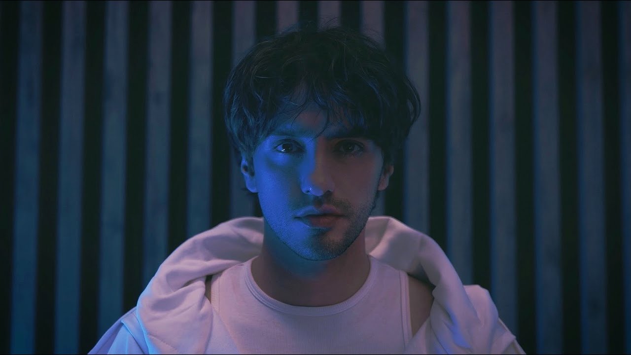 ANDIE - Paradoja (Lyric Video)