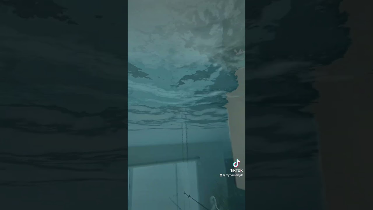 House under water ! #flood #floods #floodalert #flooding #floodnews #underwater #underwaterworld
