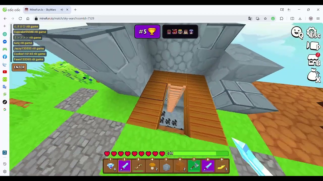 chơi giả ngu thôi