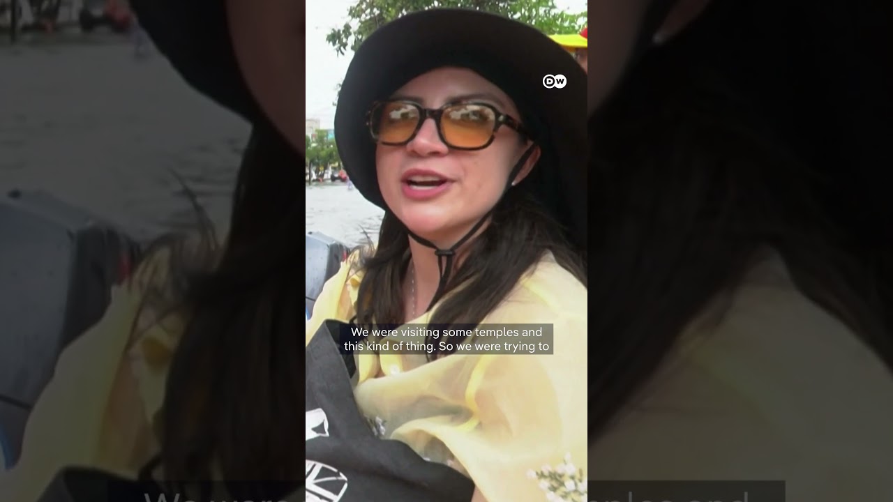 Emergency workers evacuate tourists and residents in Bali amid floods | DW News