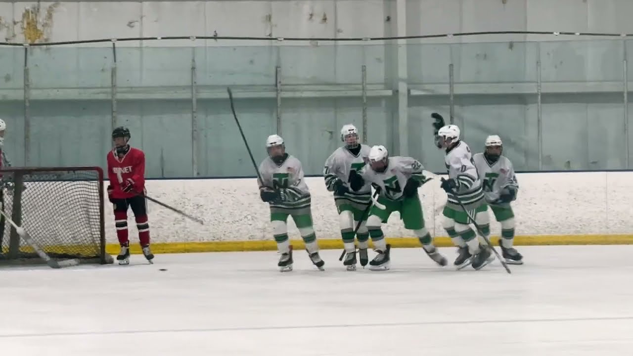 NEW TRIER JV1 DEFEAT BENET JV1  1 - 4  (09.11.25)