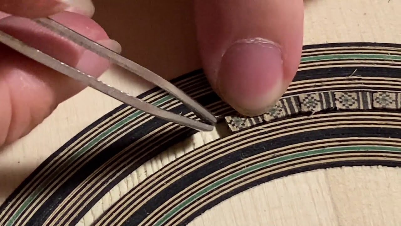 Jialan Chen Makes a Bouchet Model Classical Guitar（1）