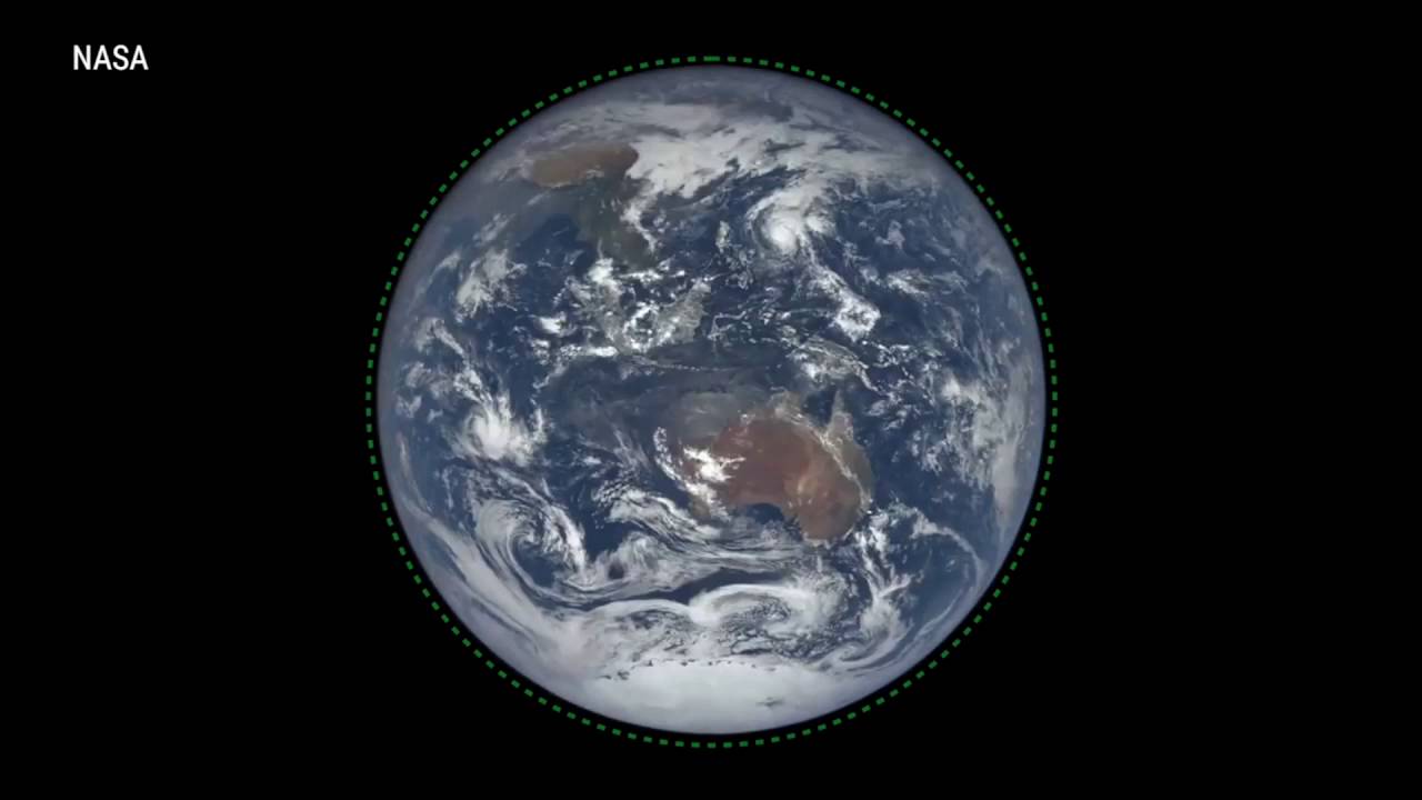 Here's what a time lapse of a full year on Earth looks like