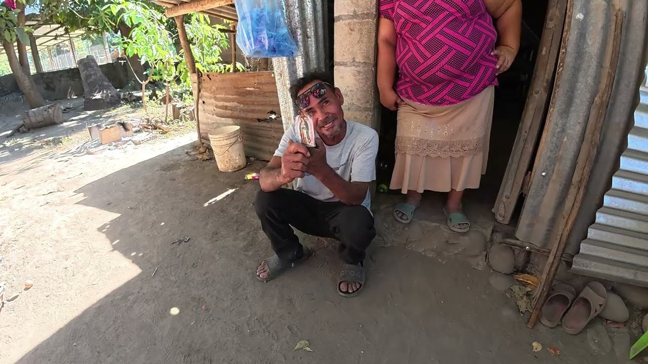 ￼ El borracho De  EL SALVADOR | “A ella le pido yo, a la Reyna de México”