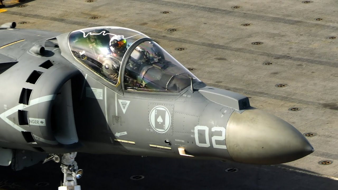 Ace of Spades Conducts Flight Deck Qualifications