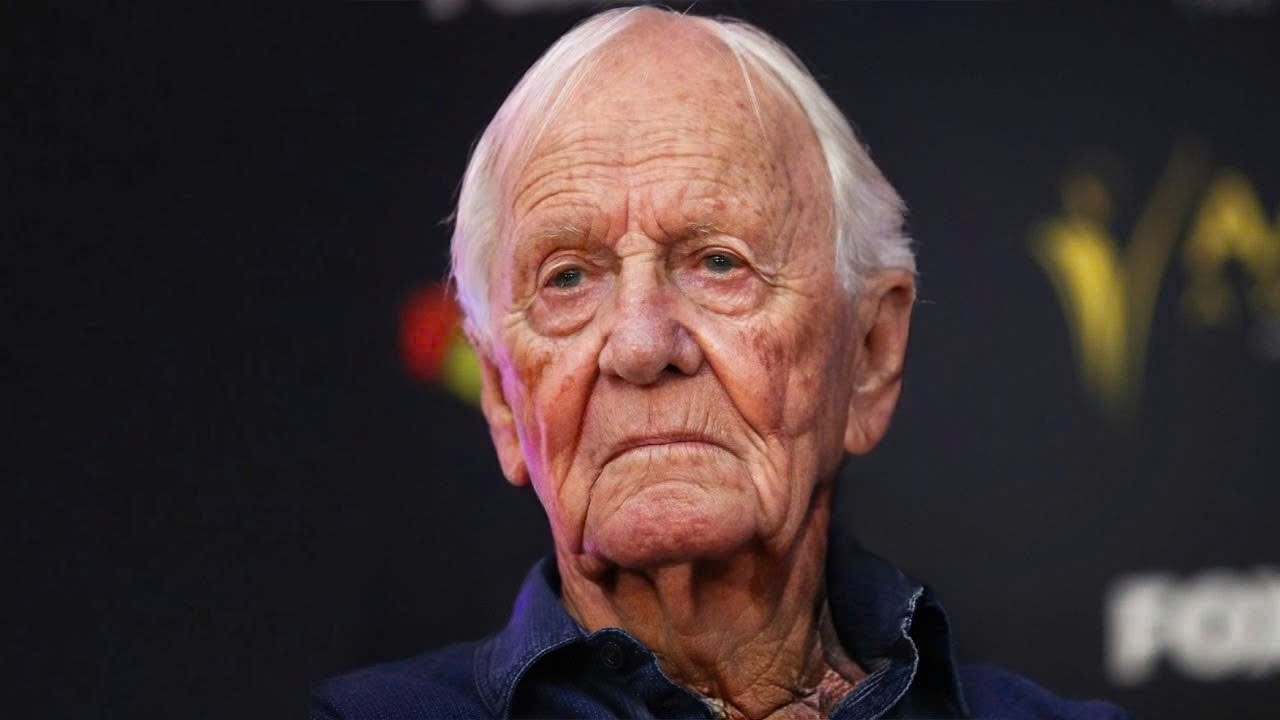 At 85, Paul Hogan Finally Speaks Up About Linda Kozlowski