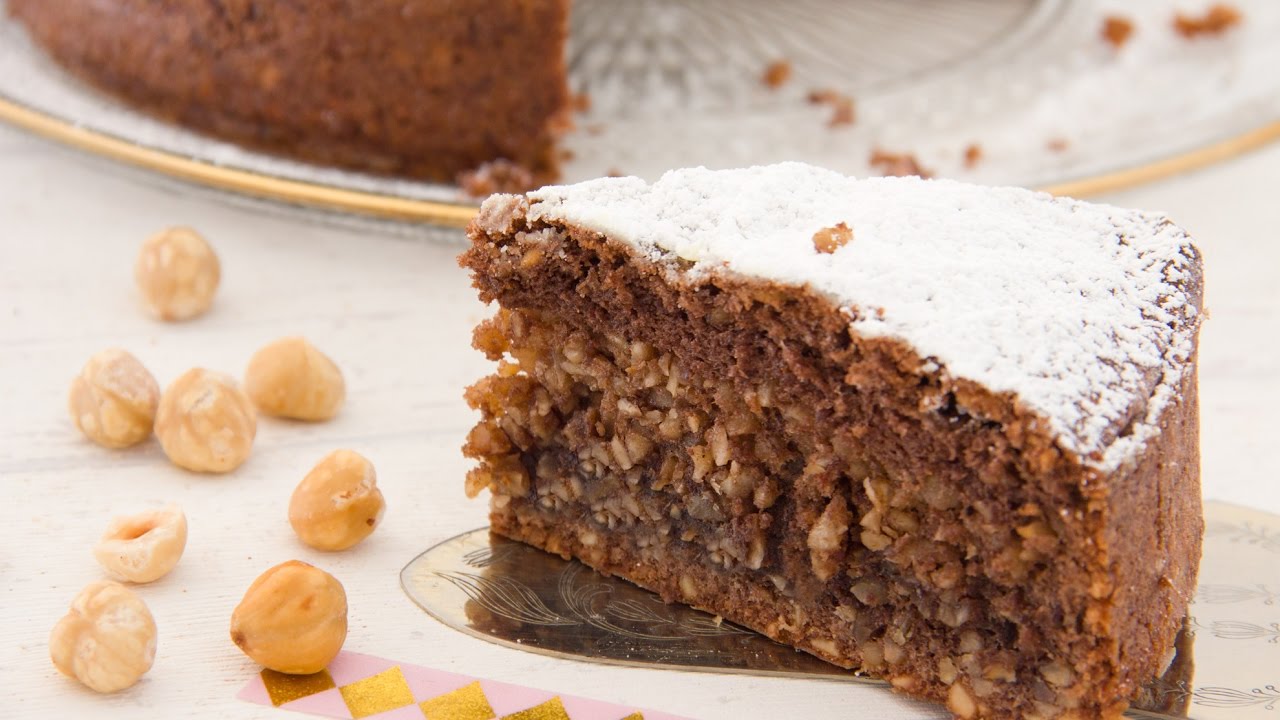 Torta di nocciole senza farina - Ricetta.it