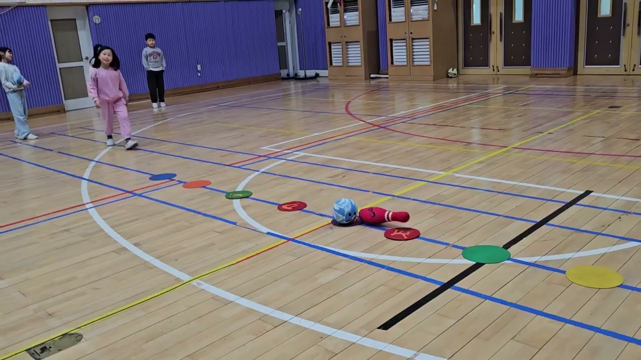 볼링핀 밀어내기 