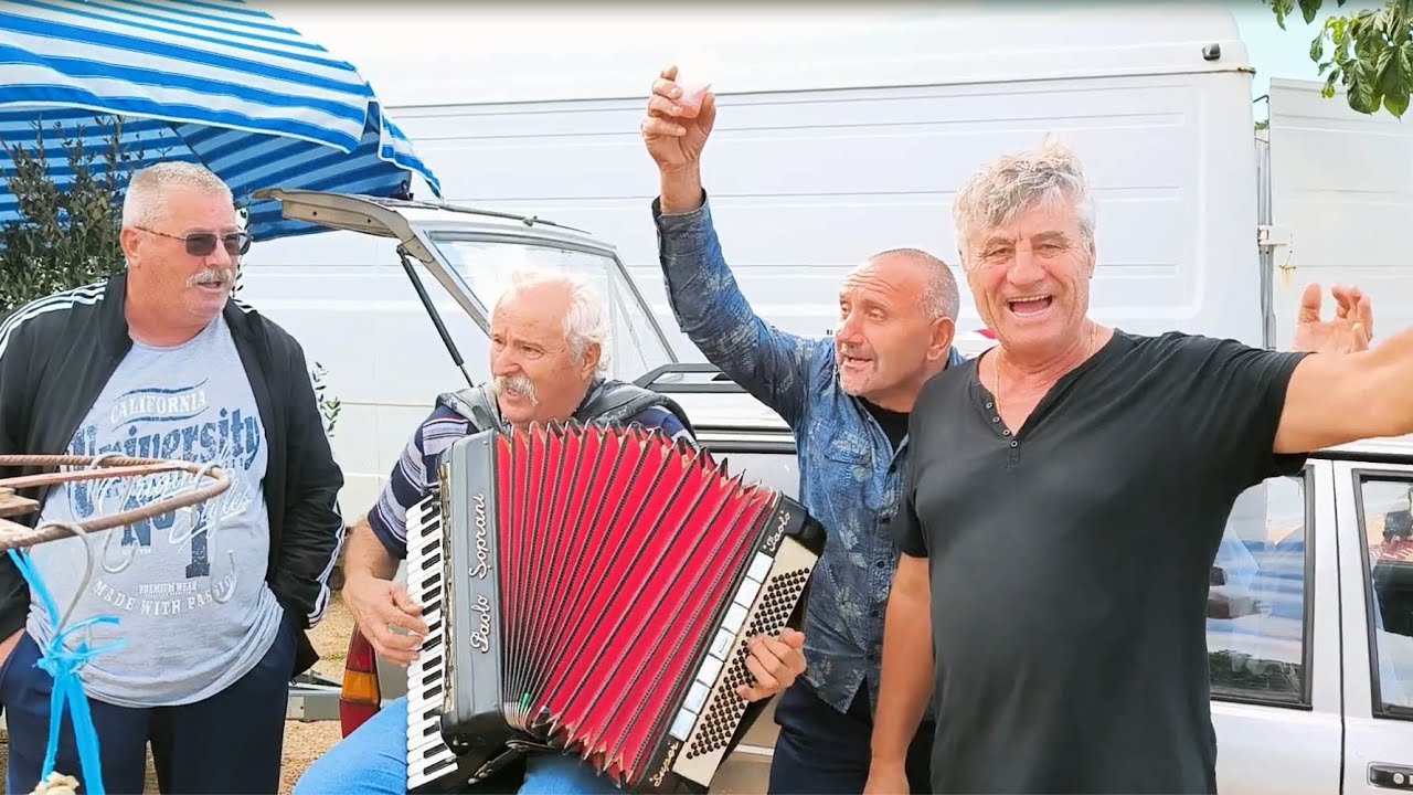 Sajam u Benkovcu(10/24): Na najveselijem štandu uz harmoniku samo pozitivno.