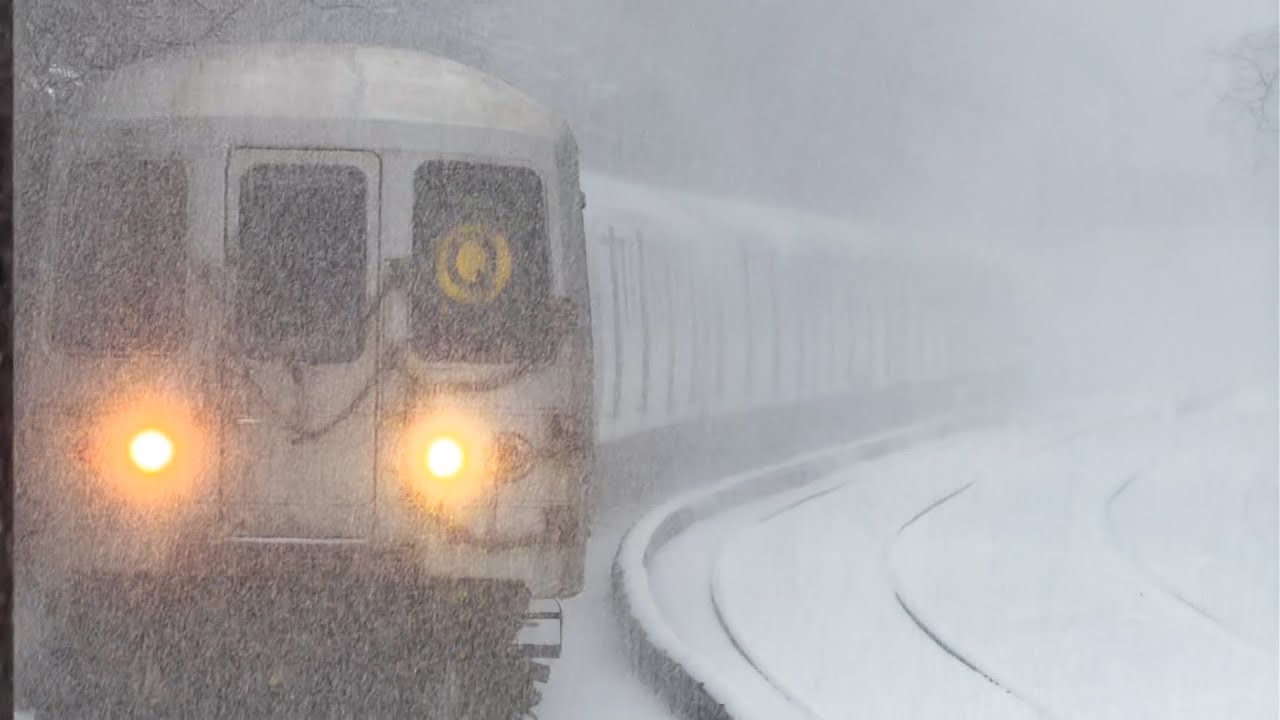 R46 & R68/A Q Train at Beverley Road in a Winter Storm