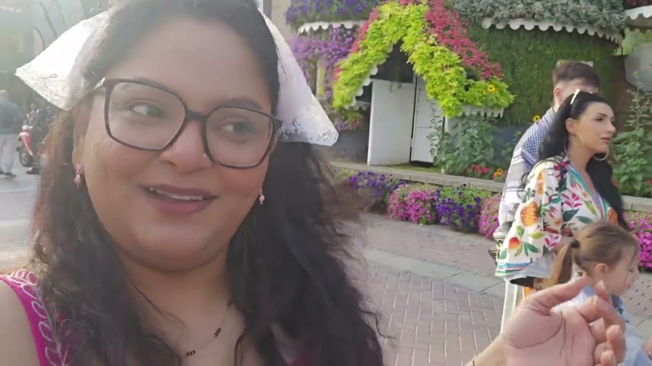  Day 1 in Dubai (Miracle Garden)