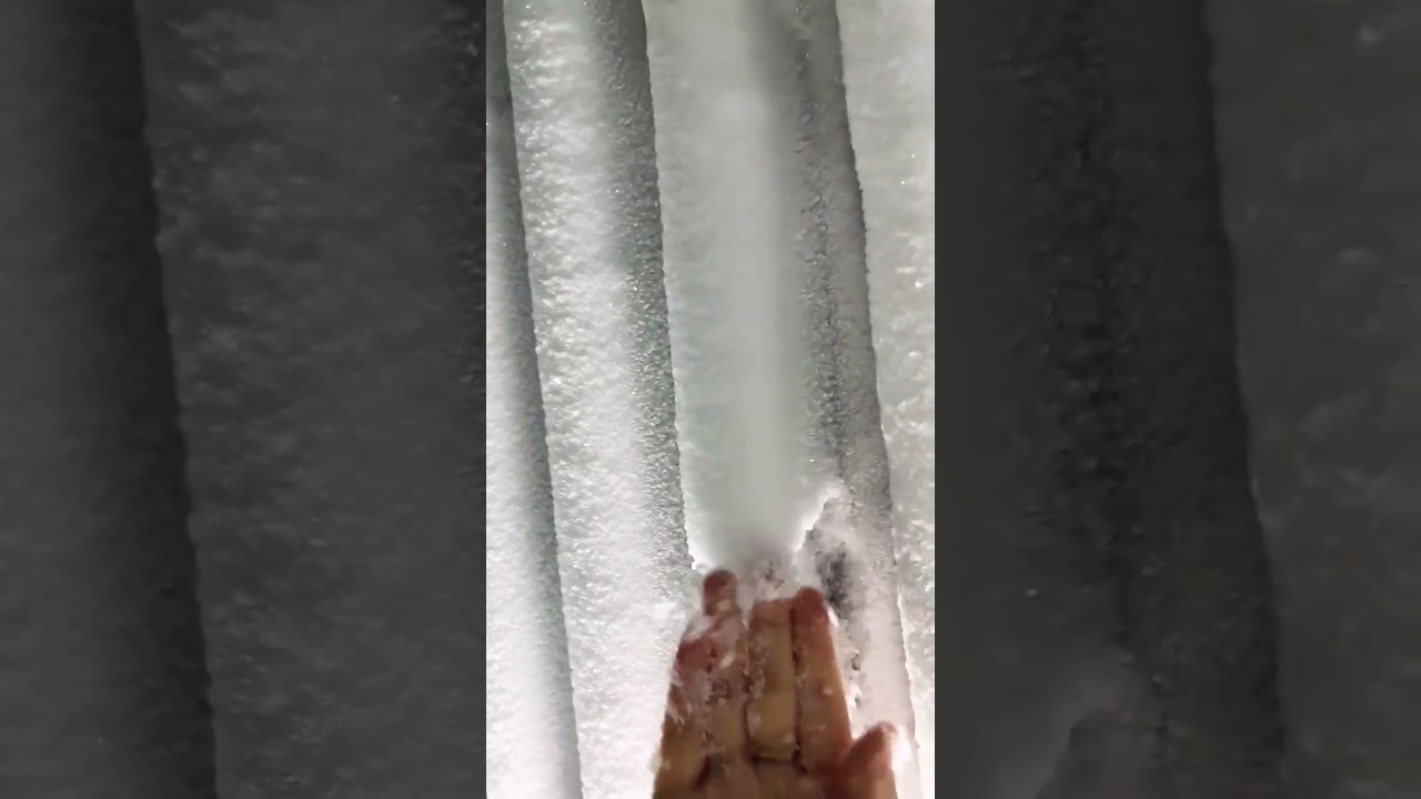 FREEZER FROST SCRAPING. ICE EATING