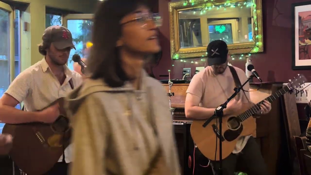 Moonlight Saints - Hey Joe By Jimi Hendrix (Live Acoustic Cover)
