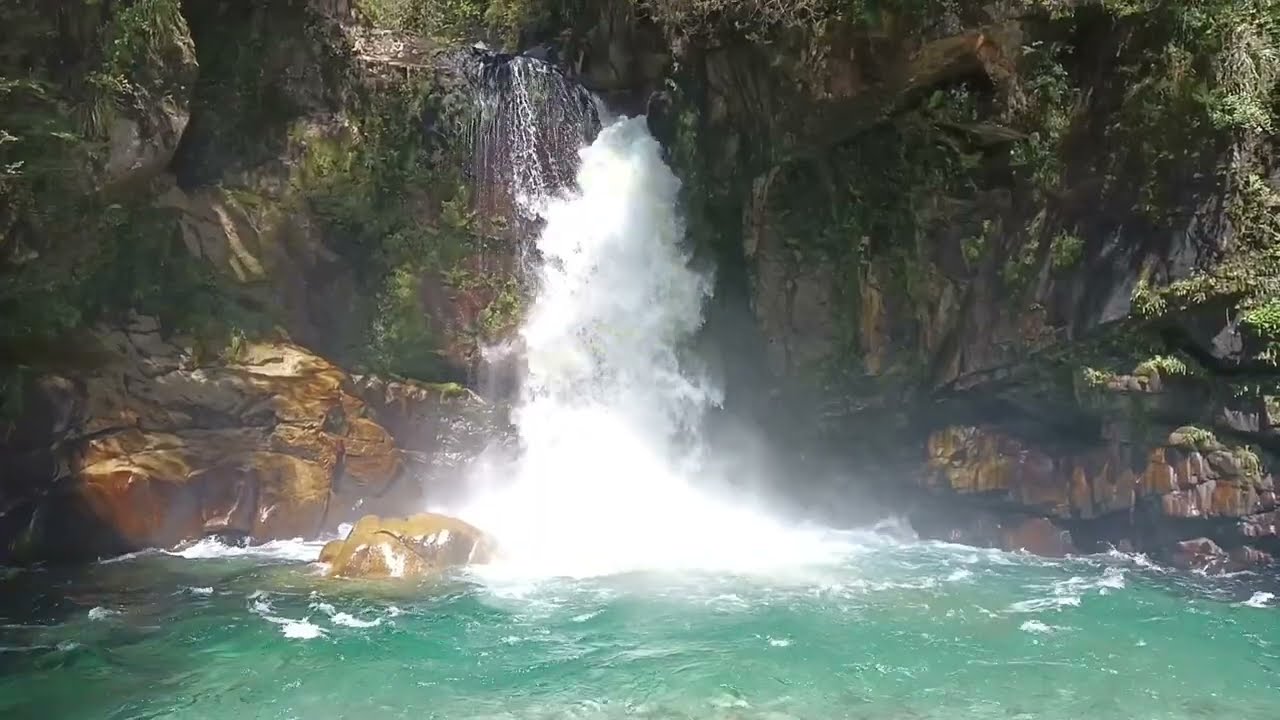 Cascada la escondida, trekking cochamo (aventura mochilas pesadas)
