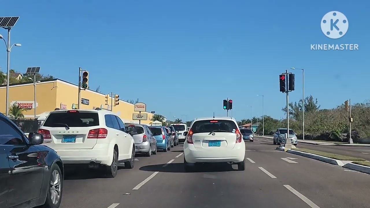 Driving in new providence, Nassau bahamas