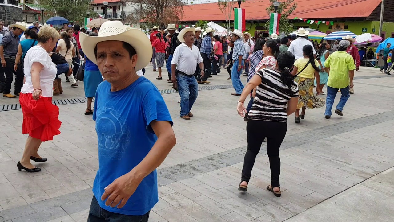 La otra rosita, trio desendecia