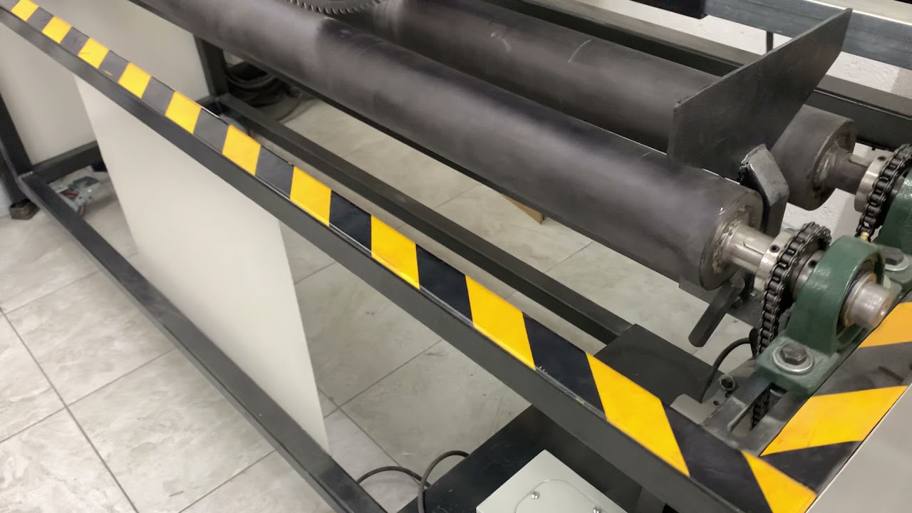 Sierra Cortadora Para Rollos De Papel, Lona y Vinil CRT2000SR