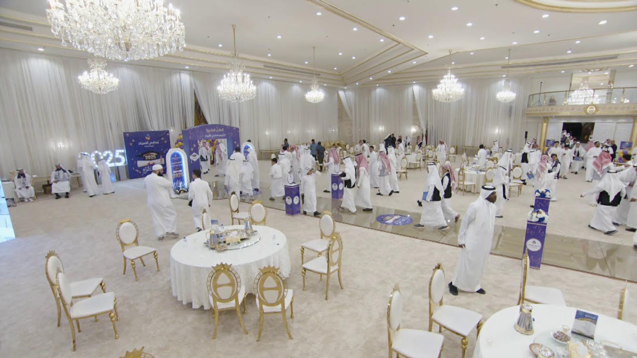 الحفل السنوي لخريجي مدارس الأمجاد الأهلية - المرحلتين الإبتدائية والمتوسطة 2025