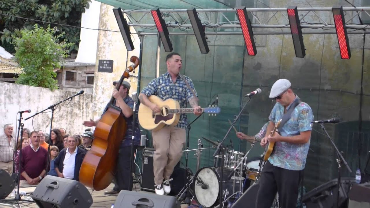 A J & THE ROCKIN TRIO ROCKABILLY BOOGIE LIVE