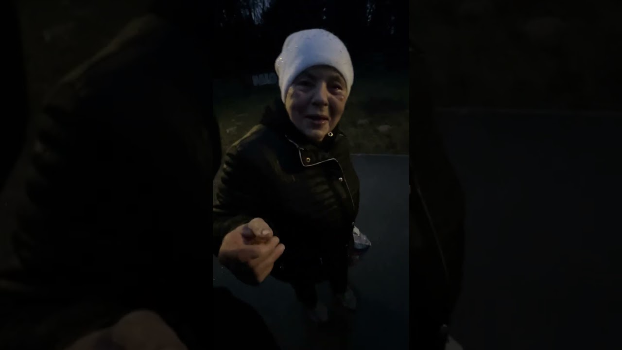 Вечерняя прогулка в магазин))