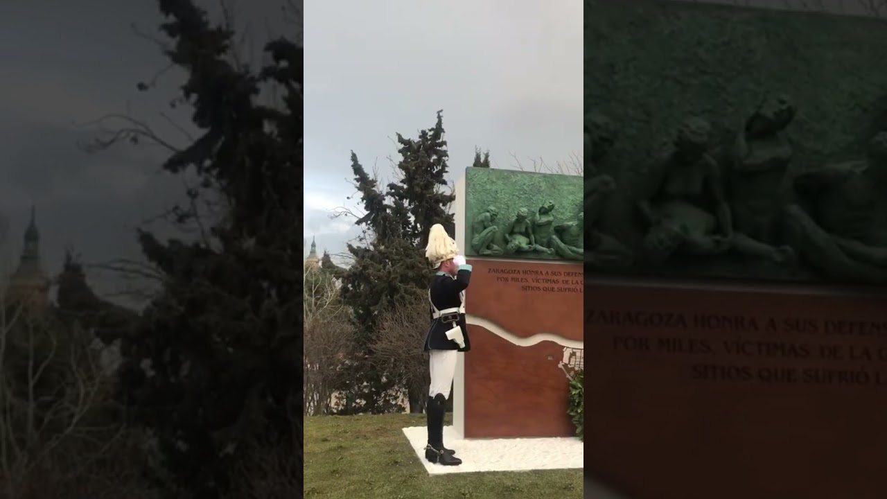 Zaragoza recuerda a sus Héroes de Los Sitios con un monumento en el parque Macanaz