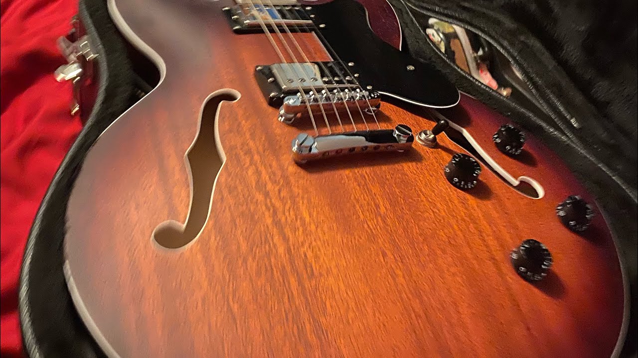 Gibson ES-335 Vs. Eart E-335 showdown