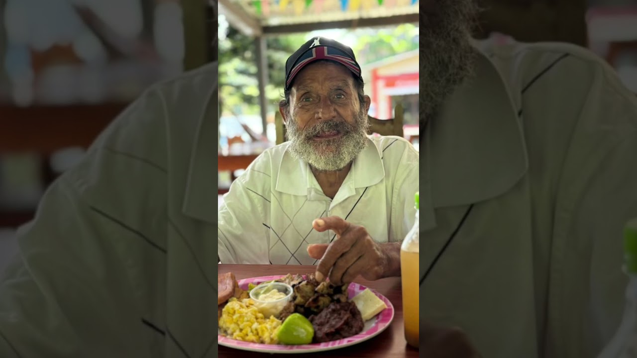 Por esto esque disen que me lucro  o me aprobecho de los abuelos 